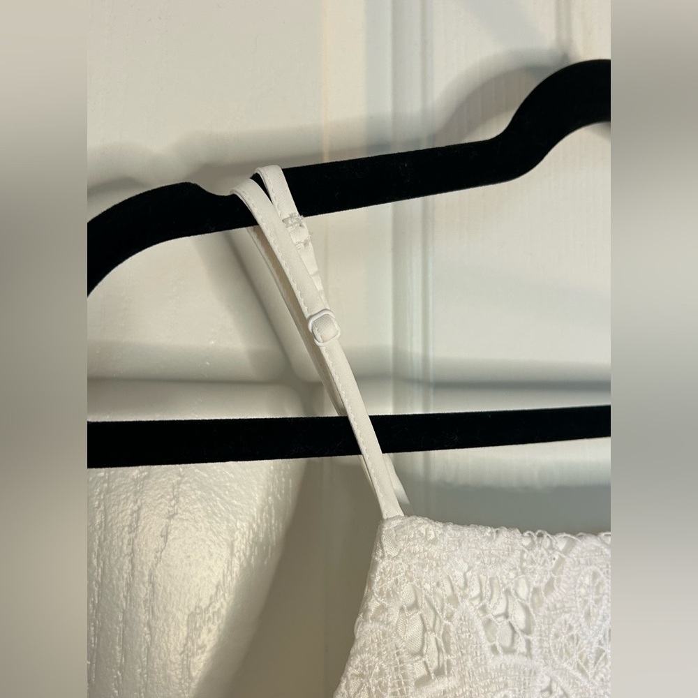 NWT White Lace High Neck Cropped Cami Abercrombie & Fitch Size Large - Picture 3 of 10